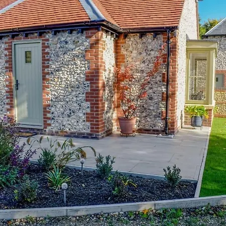 Blundens Dawmill Apartment Chichester Exterior photo